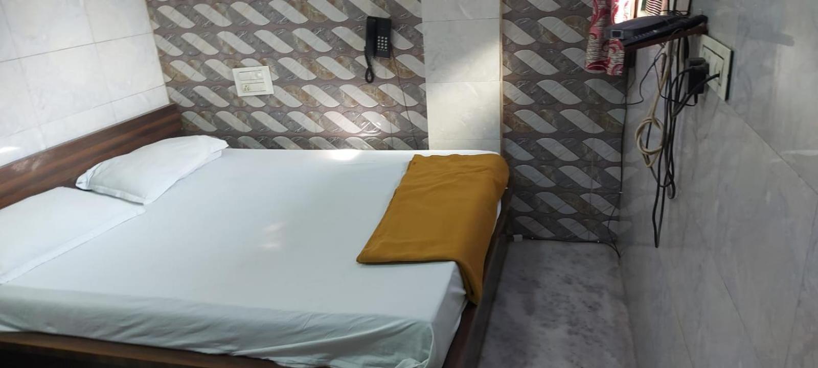 Glitz Hotels Sai Guest House - Nr Inorbit Mall Vashi Navi Mumbai Exterior foto